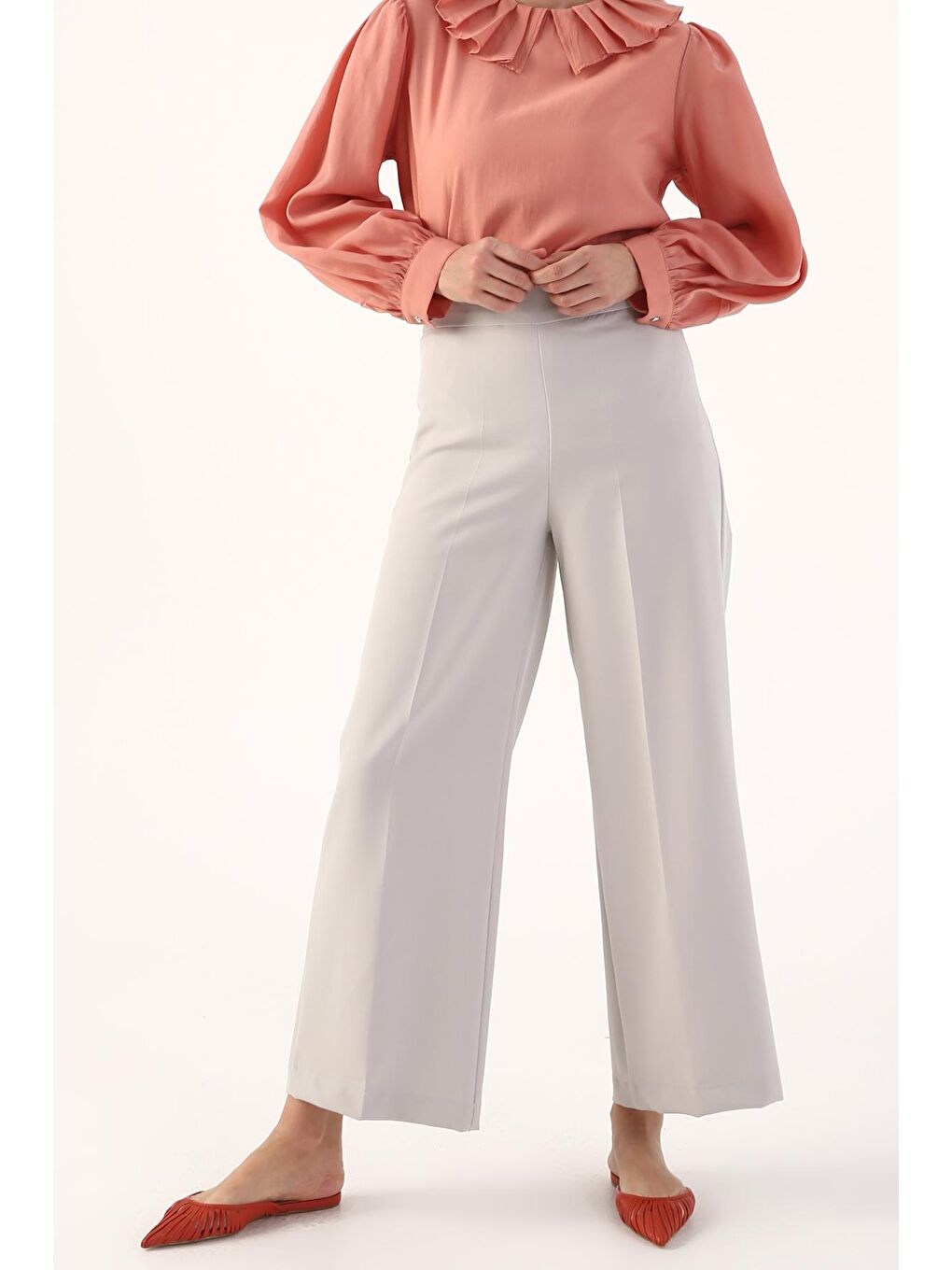 Gri Ütü İzli Bol Paça Pantolon