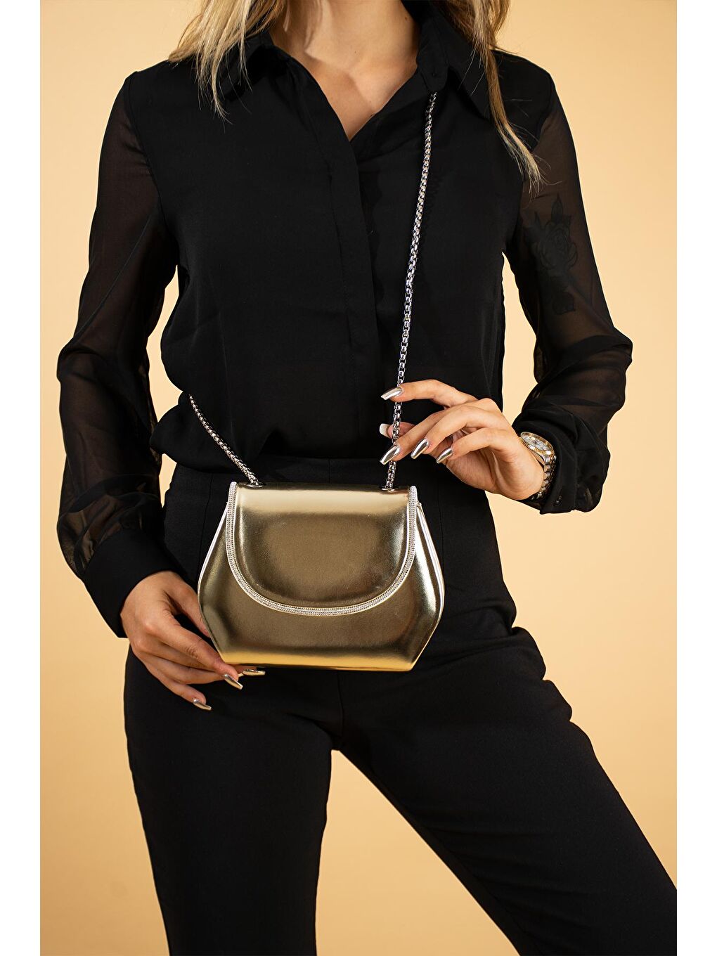 Sarı Parlak Deri Taş Detaylı Zincir Askılı Kadın Omuz Çantası BAG488-23