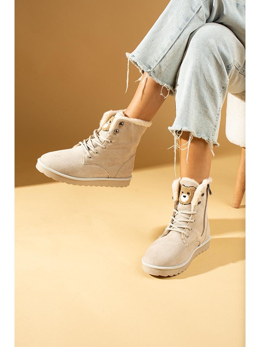 Ekru Kaymaz Taban İçi Kürklü Sevimli Ayıcık Baskılı Kadın Bot 58-702-23Süet