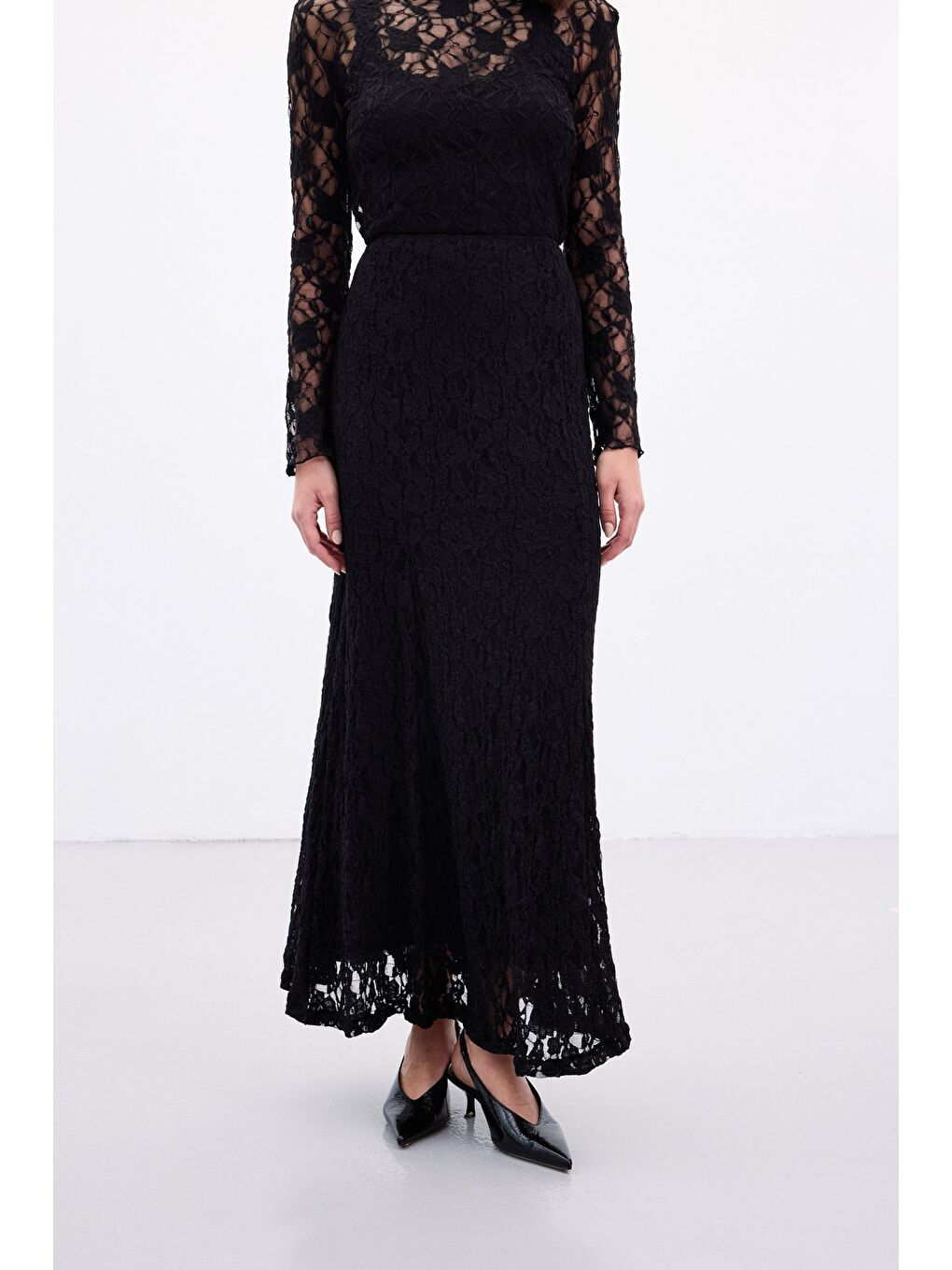 Dantelli Uzun Etek - Siyah-4