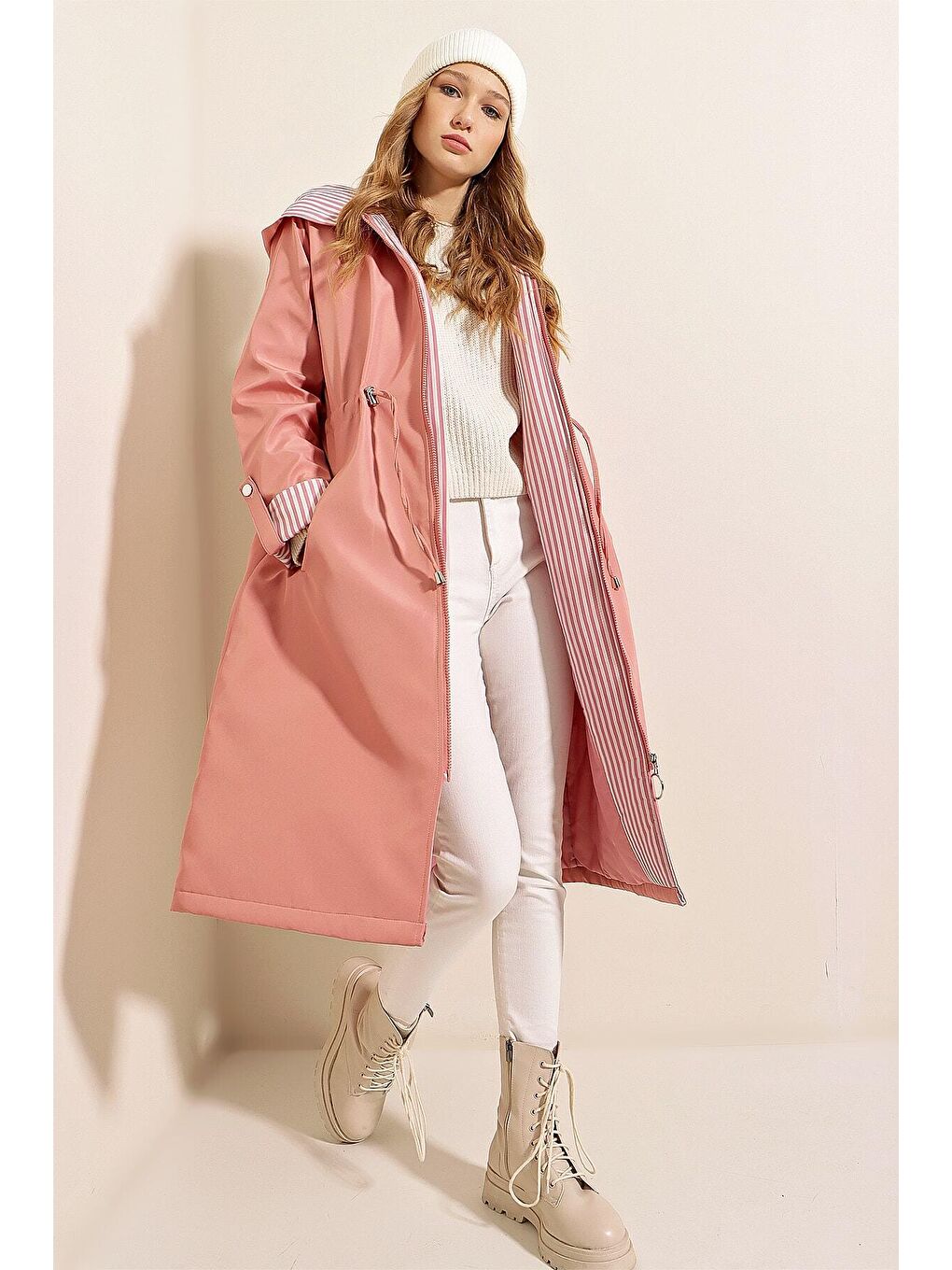 Kadın Pembe Beli Büzgülü Kapüşonlu Uzun Trençkot HZL22W-BD190911-2