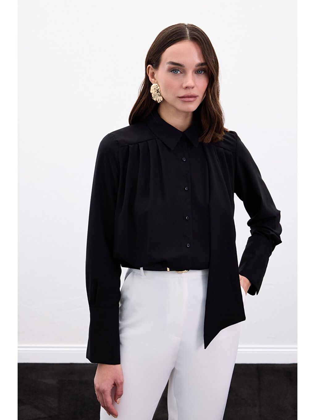 Fularlı Gömlek - Siyah-1