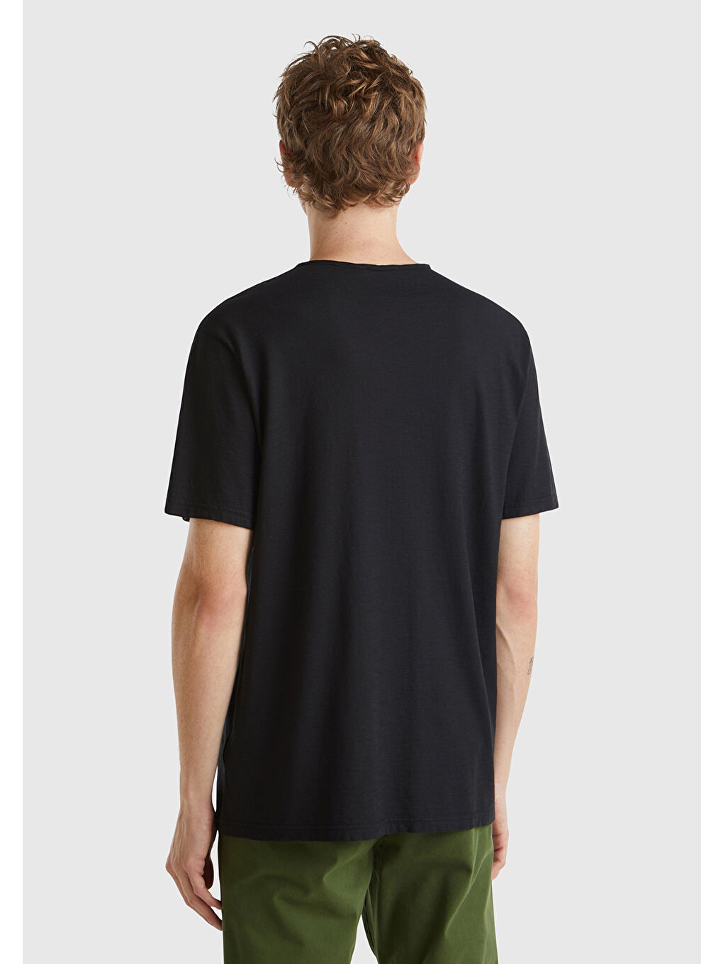 Erkek Siyah V Yaka Slub Tişört-2