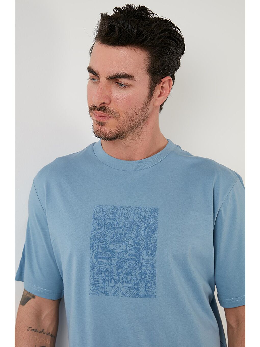 Mavi Pamuklu Oversize Bisiklet Yaka Tişört 5727400-3