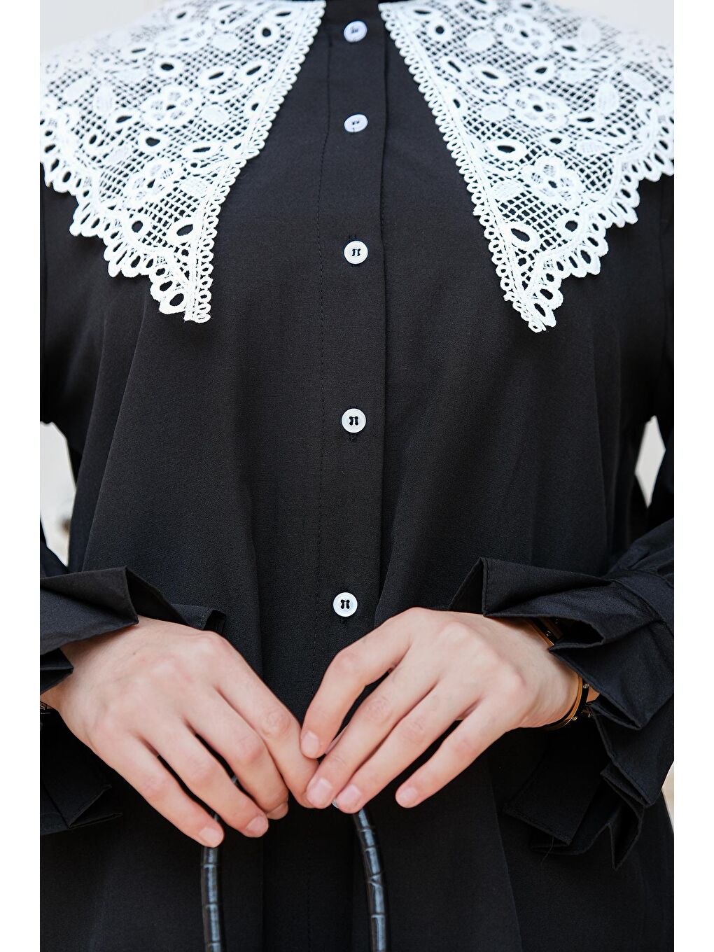 Kadın Dantel Detay Tesettür Gömlek Siyah-3