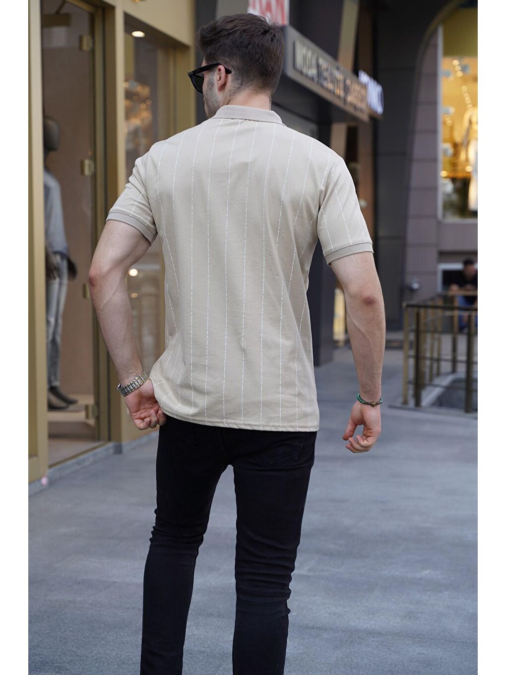 Bej Düğmeli Çizgili Polo Yaka Tişört 5879-1