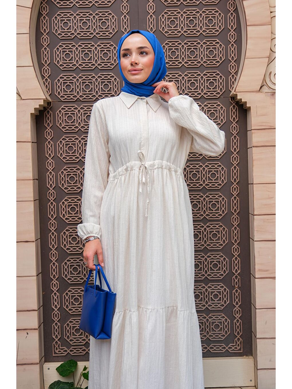 Bel Büzgülü Kadın Tesettür Elbise Ekru-4