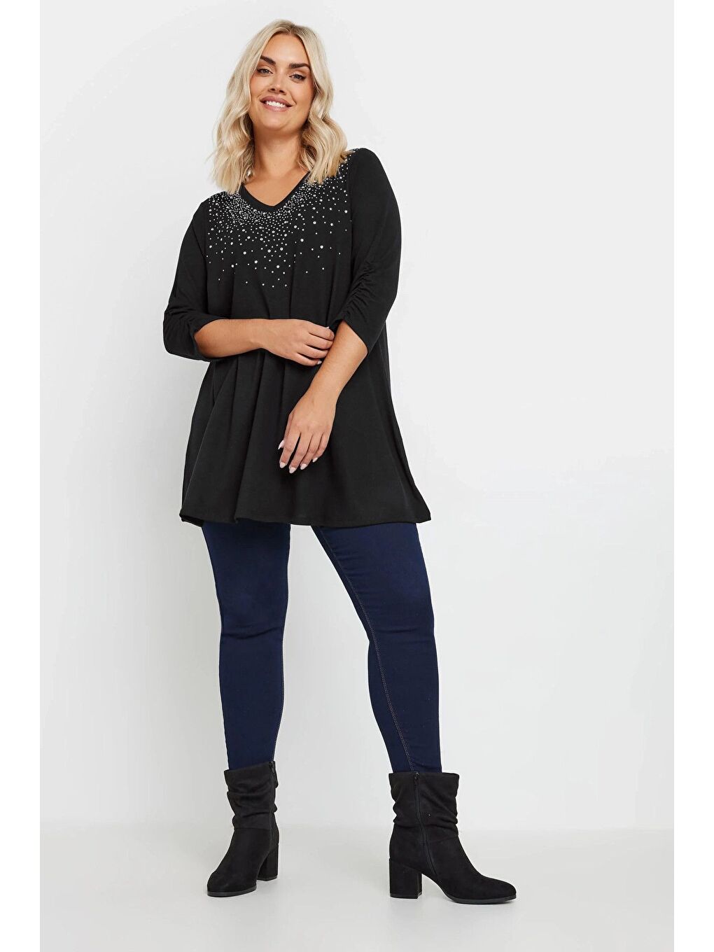 Siyah Büyük Beden V Yakası Taş İşlemeli Kolları Büzgülü Bluz 322223-8