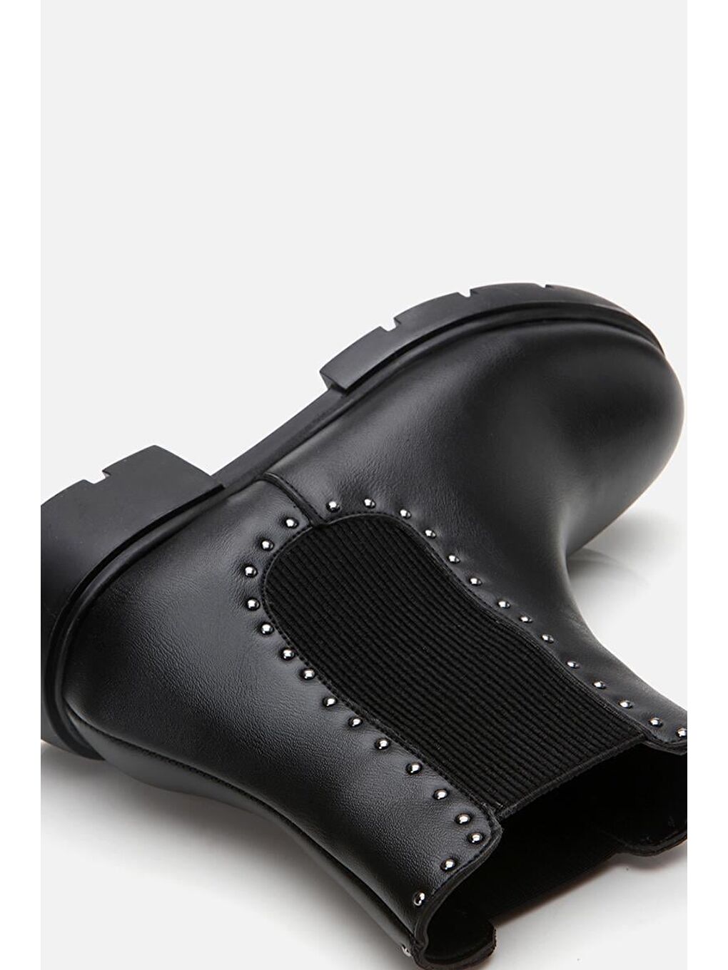 Siyah Kadın Zımbalı Düz Bot-5