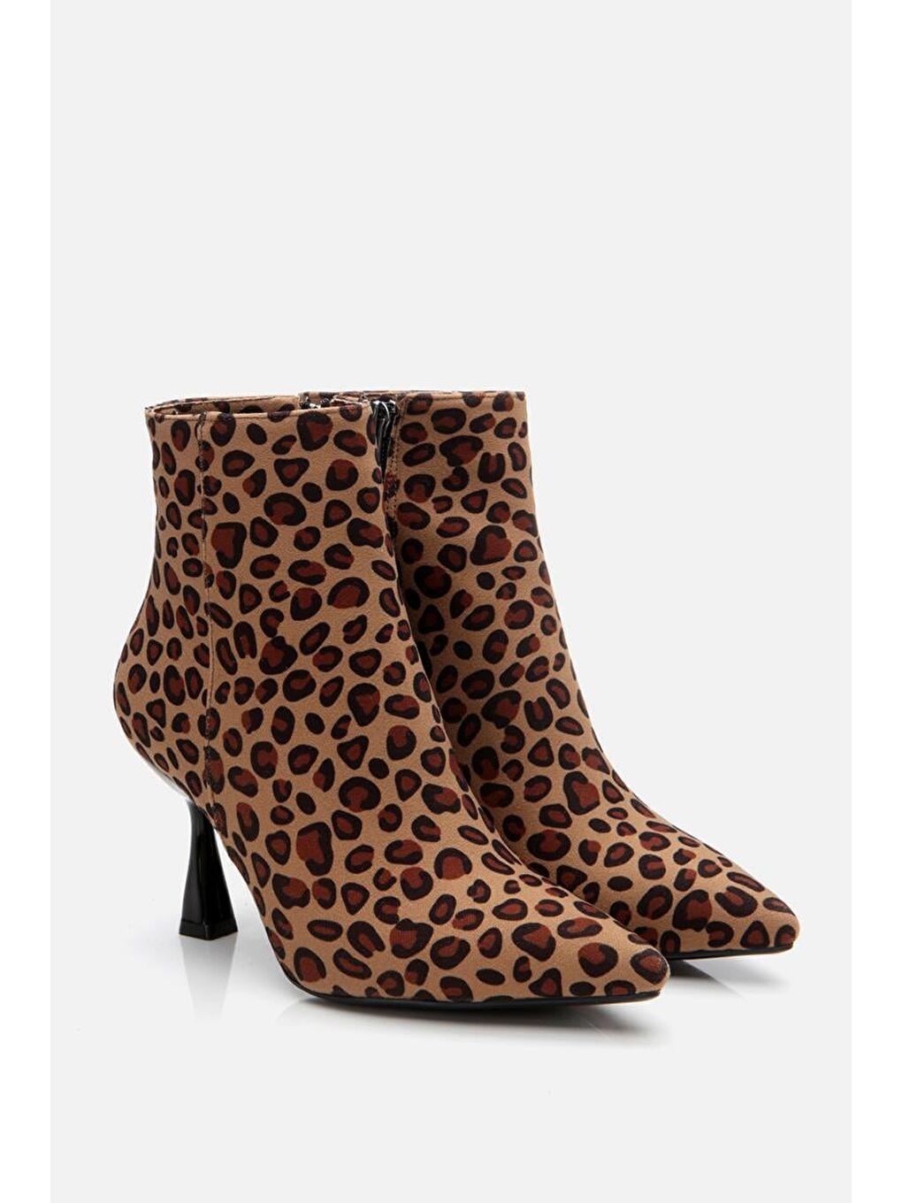 Kahverengi Leopar Desenli Kadın Topuklu Bot-1