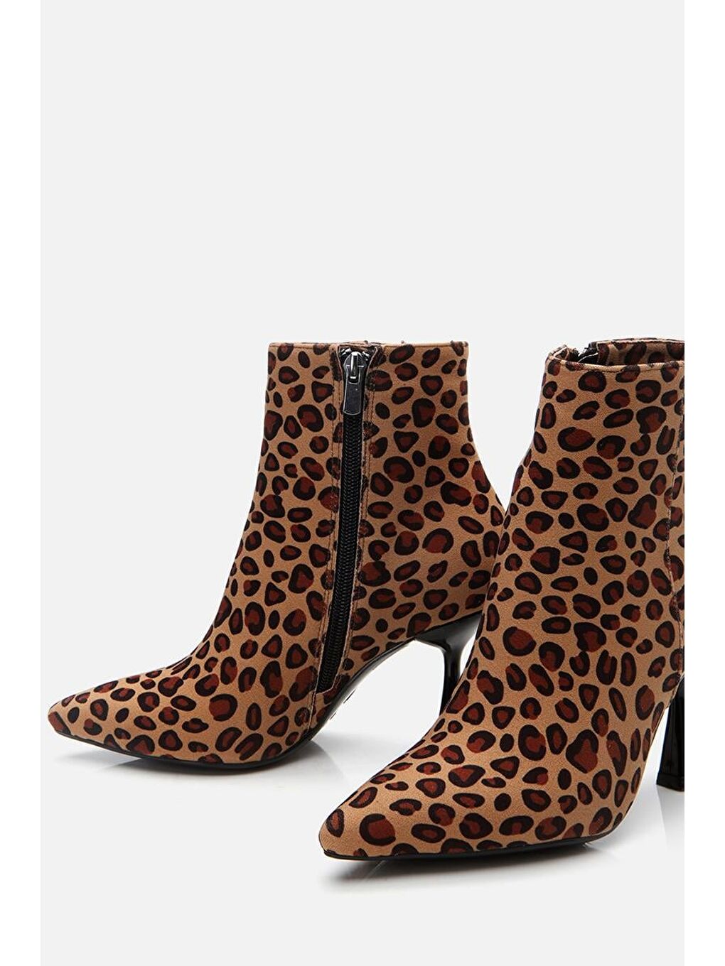 Kahverengi Leopar Desenli Kadın Topuklu Bot-3