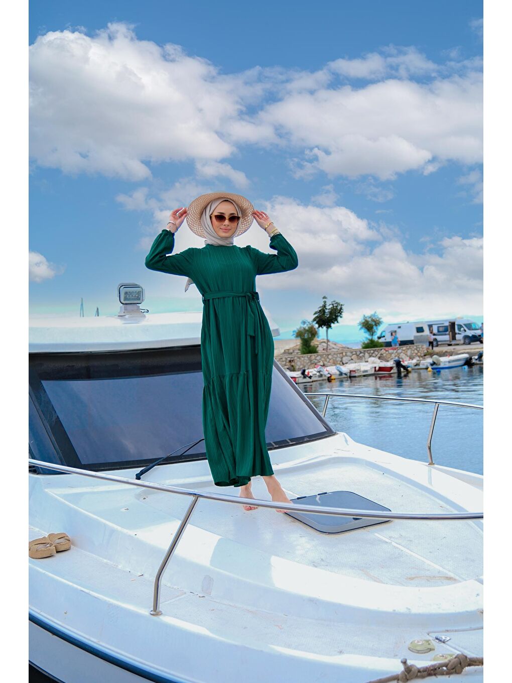 Bel Bağlamalı Kadın Elbise Zümrüt Yeşili-1