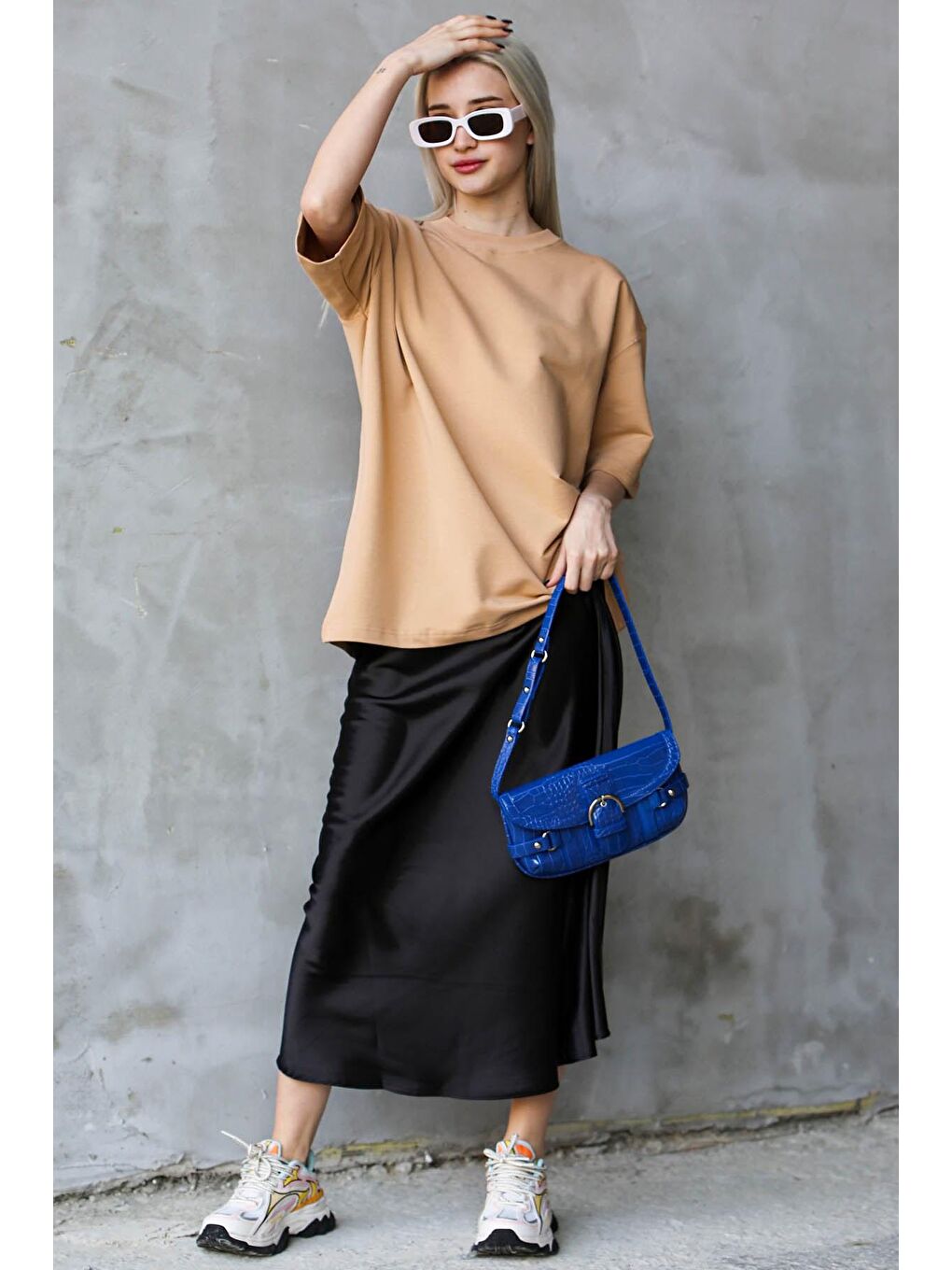 Bej Bisiklet Yaka Basic Oversize Tişört MG1687-2