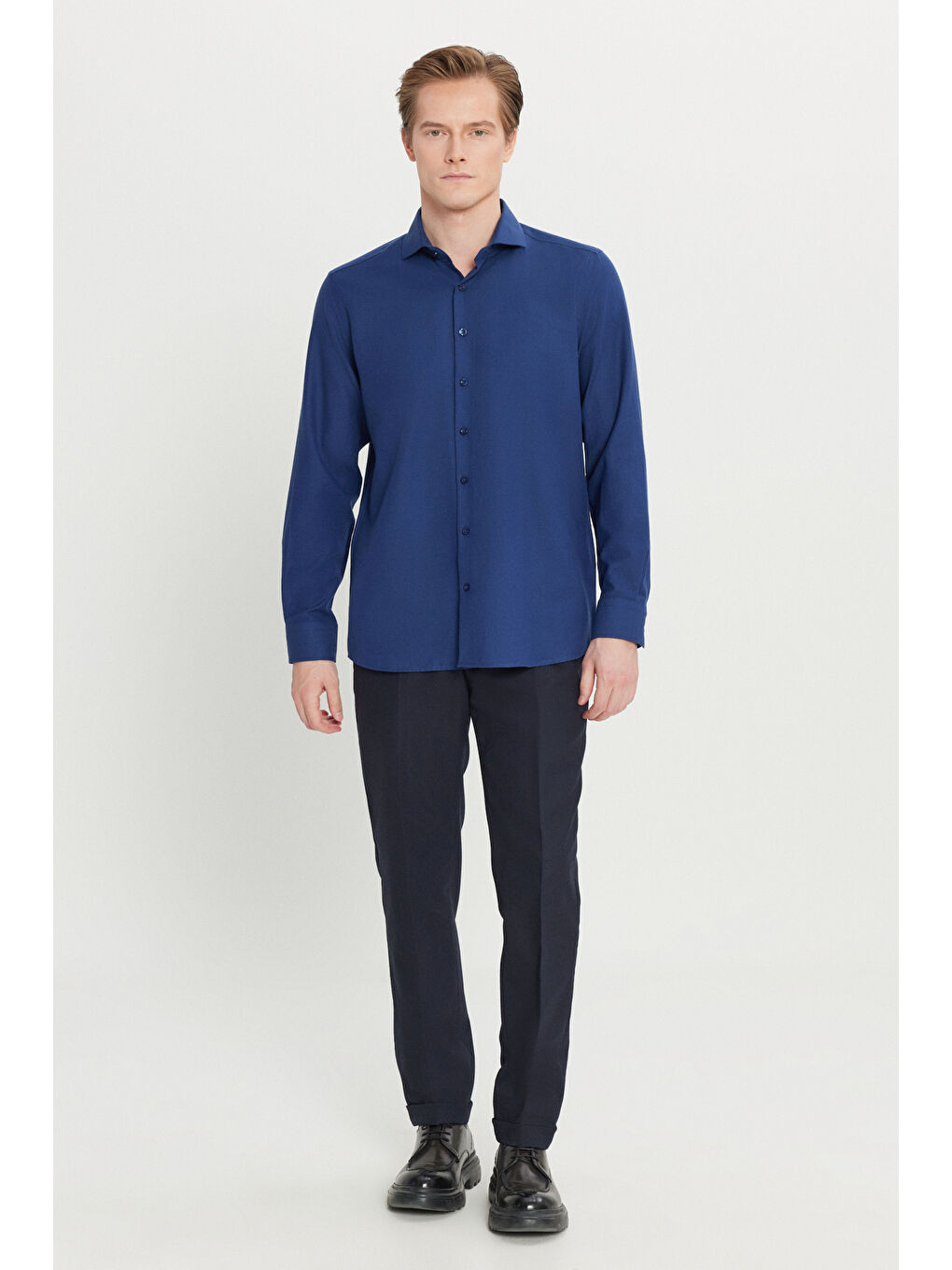 Erkek Lacivert Tailored Slim Fit Dar Kesim Küçük İtalyan Yaka Armürlü Oxford Gömlek-1