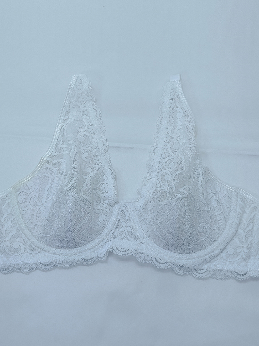 Ekru Kadın Dantelli Toparlayacı Beyaz Renk Sütyen Bb2022-1