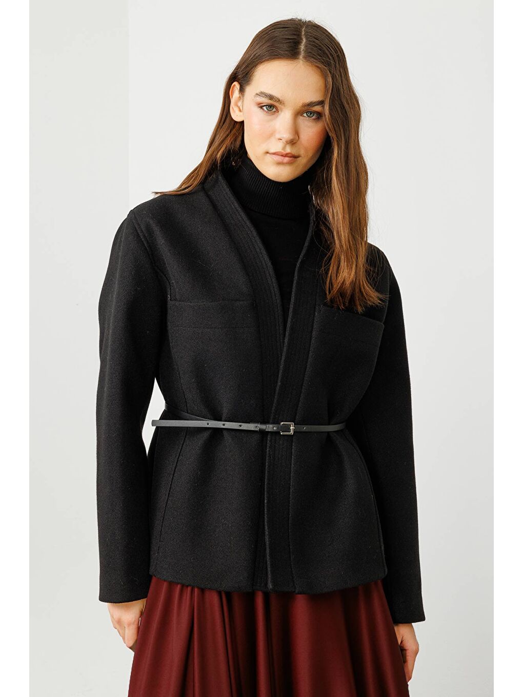 Kontrast Deri Kemerli Siyah Ceket-2