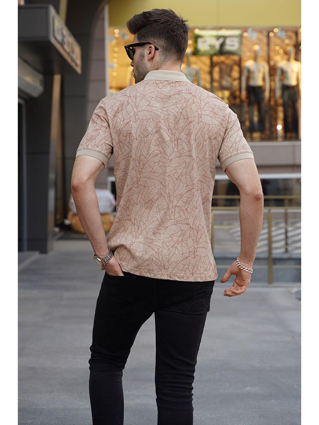 Bej Desenli Polo Yaka Tişört 5876-1