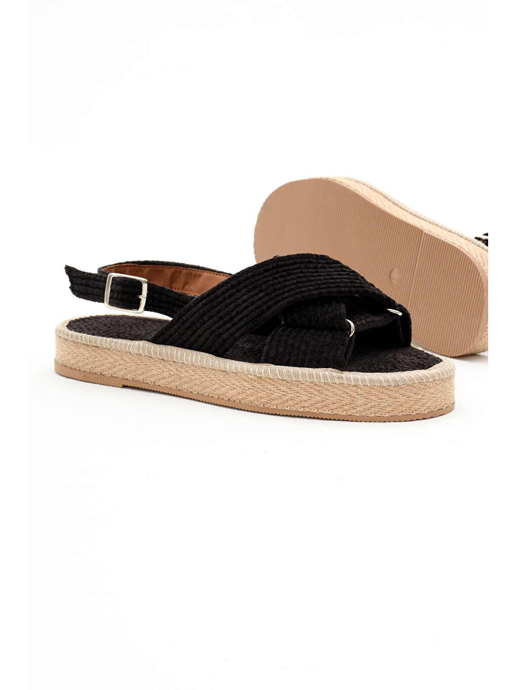 Kadın Siyah Çapraz Bantlı Bilekten Bağlamalı Hasır Triko Sandalet-3