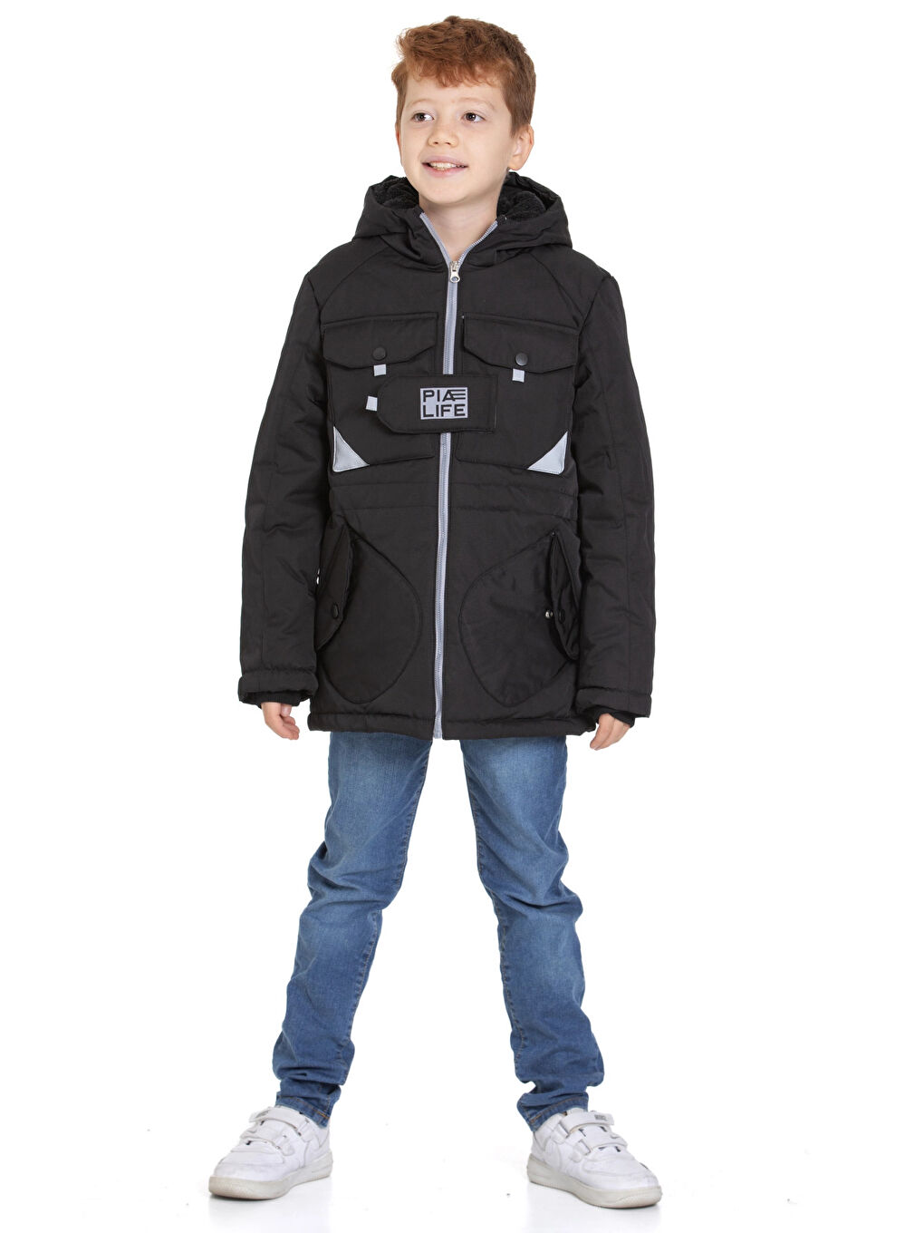 Siyah Cepli Kapüşonlu Erkek Çocuk Mont 4224