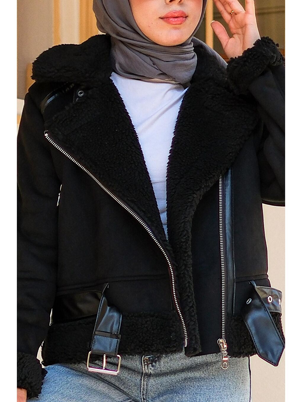 Kadın Yakası Kürklü Çapraz Fermuar Süet Kaban Siyah-2