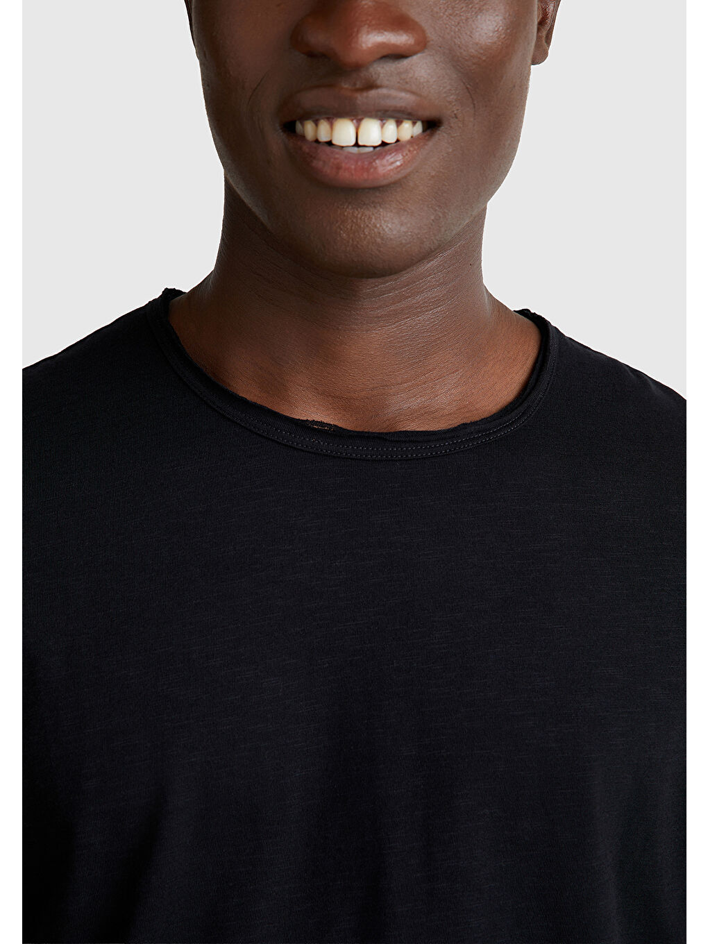 Erkek Siyah Bisiklet Yaka Slub Tişört-4