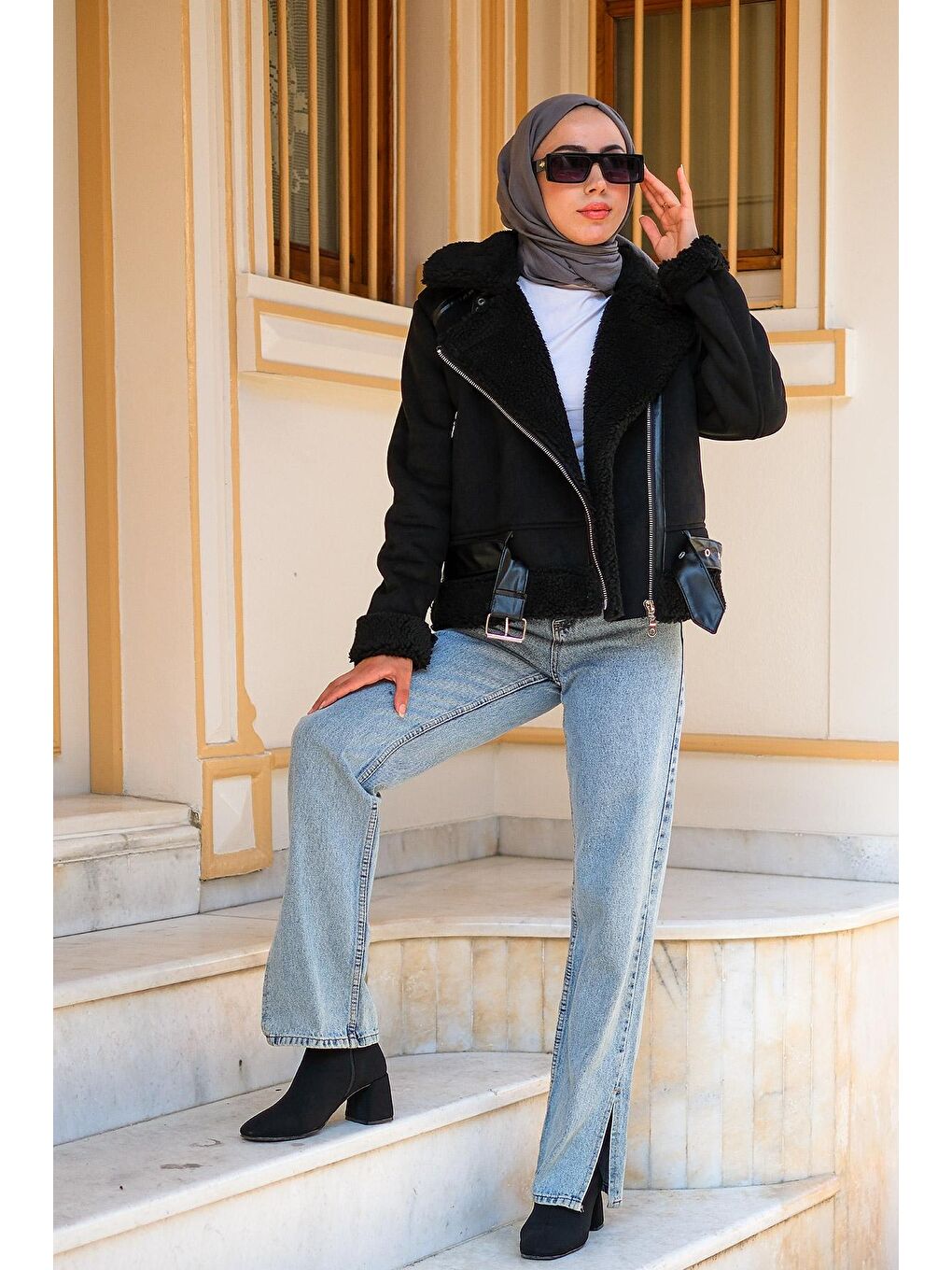 Kadın Yakası Kürklü Çapraz Fermuar Süet Kaban Siyah-4