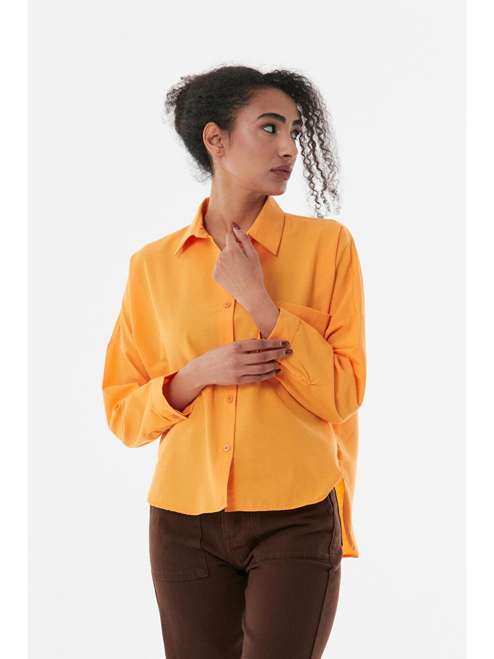Turuncu Tek Cepli Arkası Uzun Gömlek-1