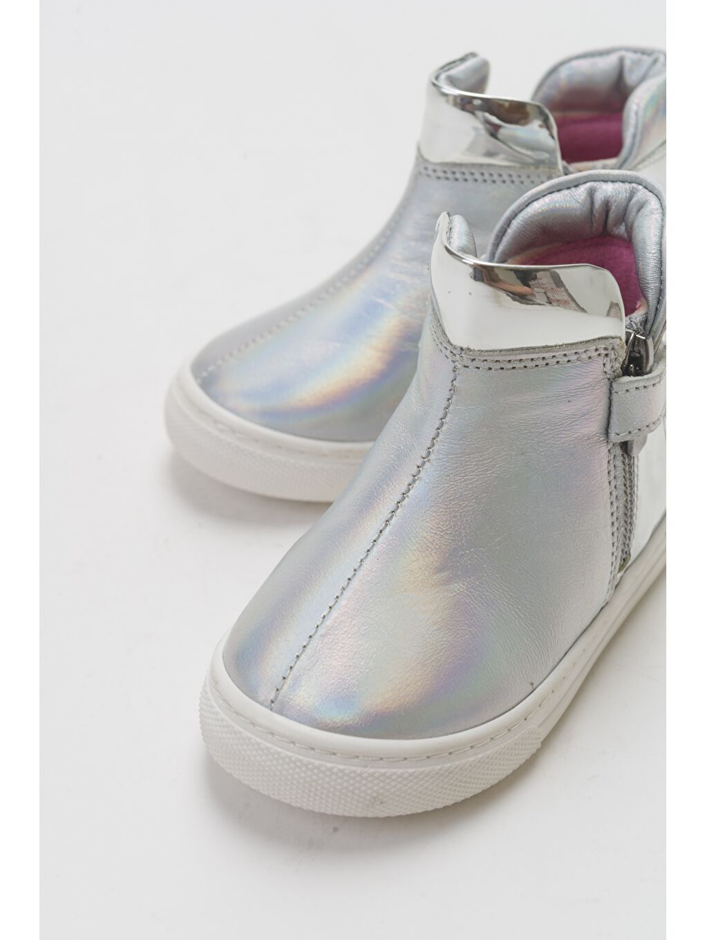 Gri Kız Çocuk Gümüş Hakiki Deri Çocuk Bot