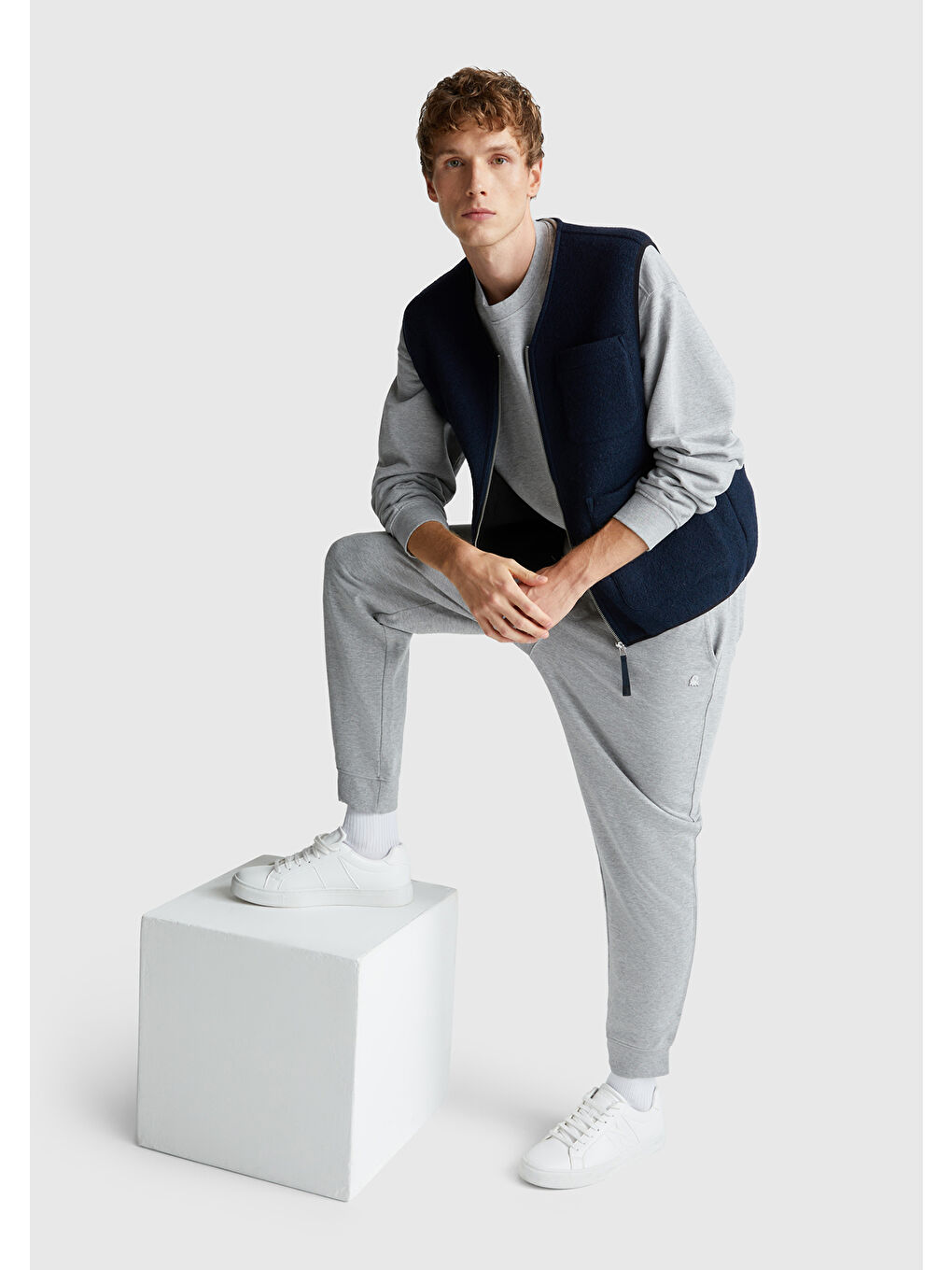 Gri Melanj %100 Pamuk Yanları Cepli Arkası Cep Detaylı Erkek Jogger Eşofman Altı-4