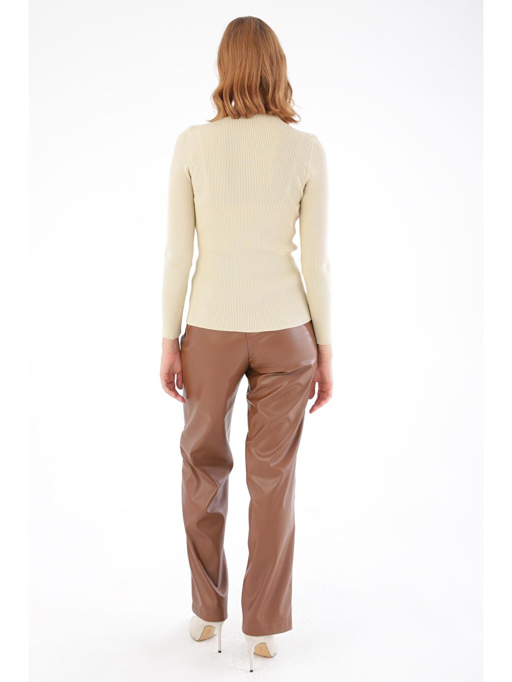 Ekru Krem Uzun Kollu Balıkçı Yaka Triko Bluz-3