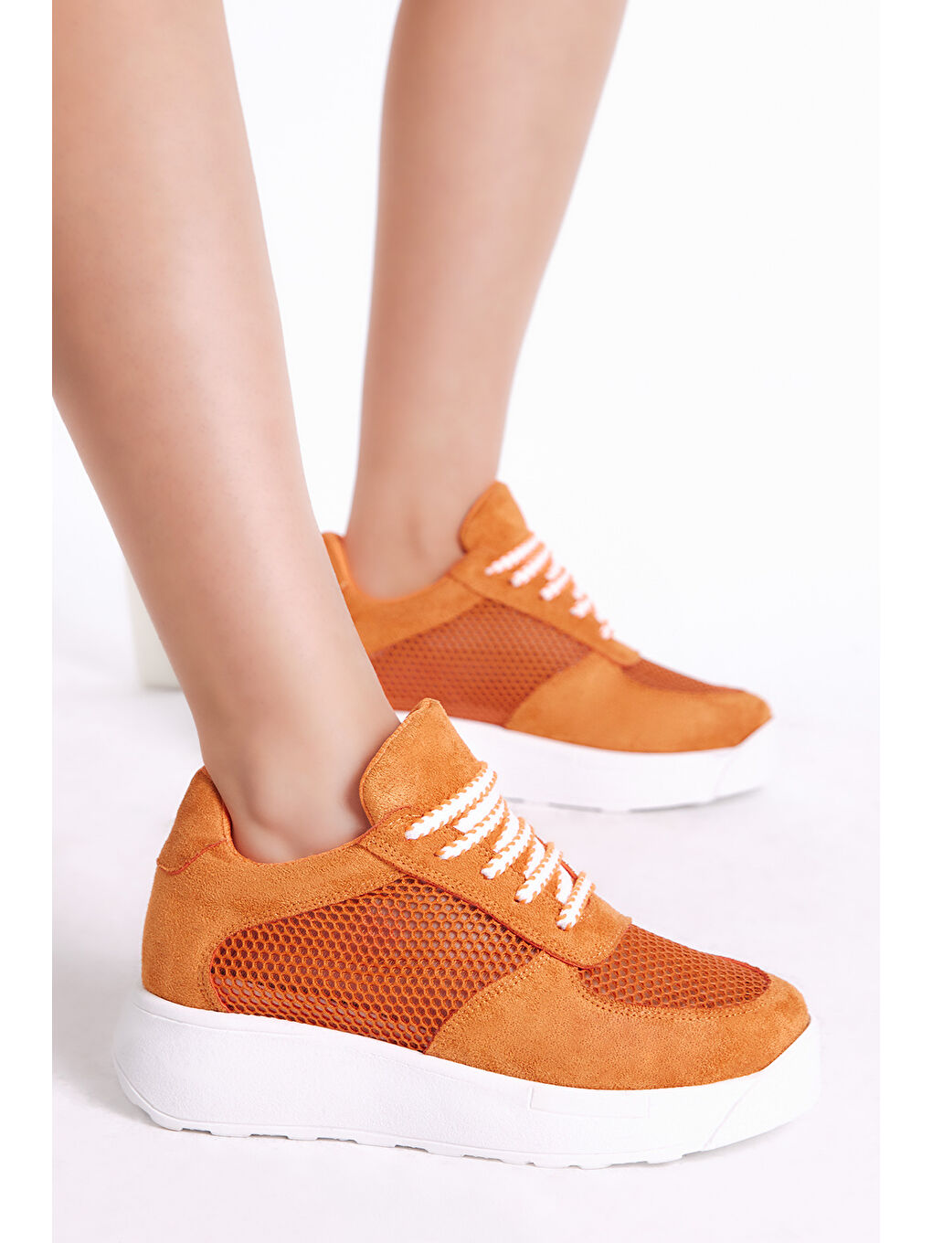 Kadın Turuncu Rahat Kalıp Yüksek Taban Nefes Alabilen Kumaş Bağcıklı Sneaker