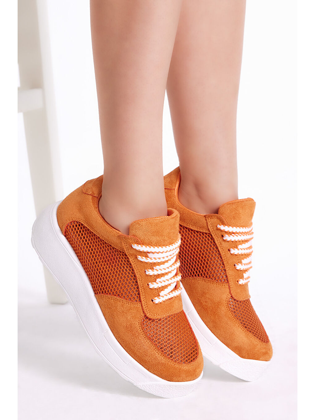 Kadın Turuncu Rahat Kalıp Yüksek Taban Nefes Alabilen Kumaş Bağcıklı Sneaker-1