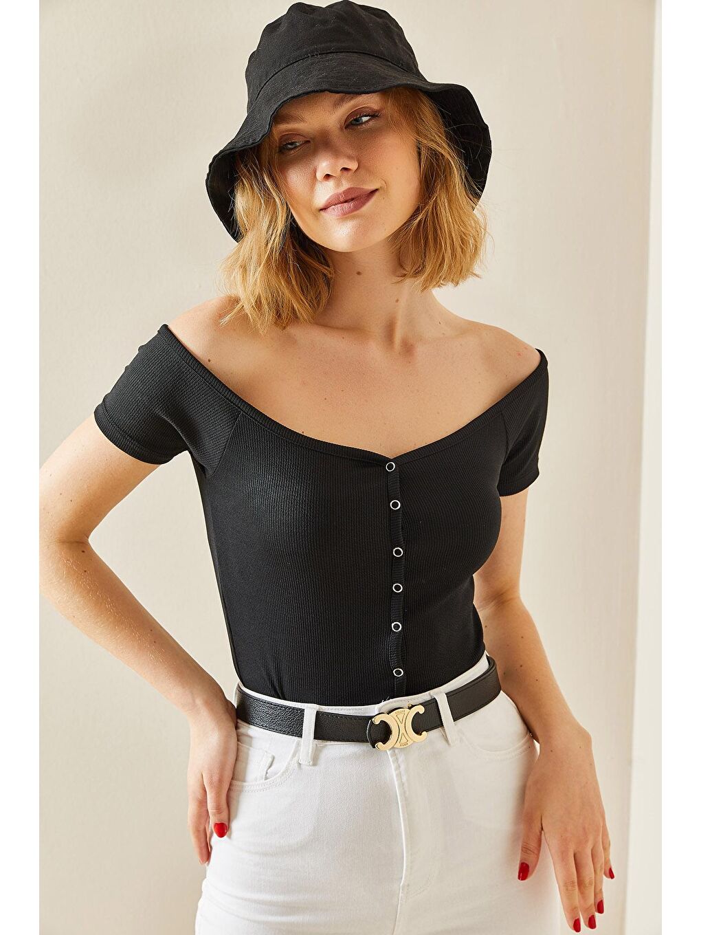 Siyah Çıtçıt Düğmeli Kayık Yaka Bluz 3YXK2-47298-02