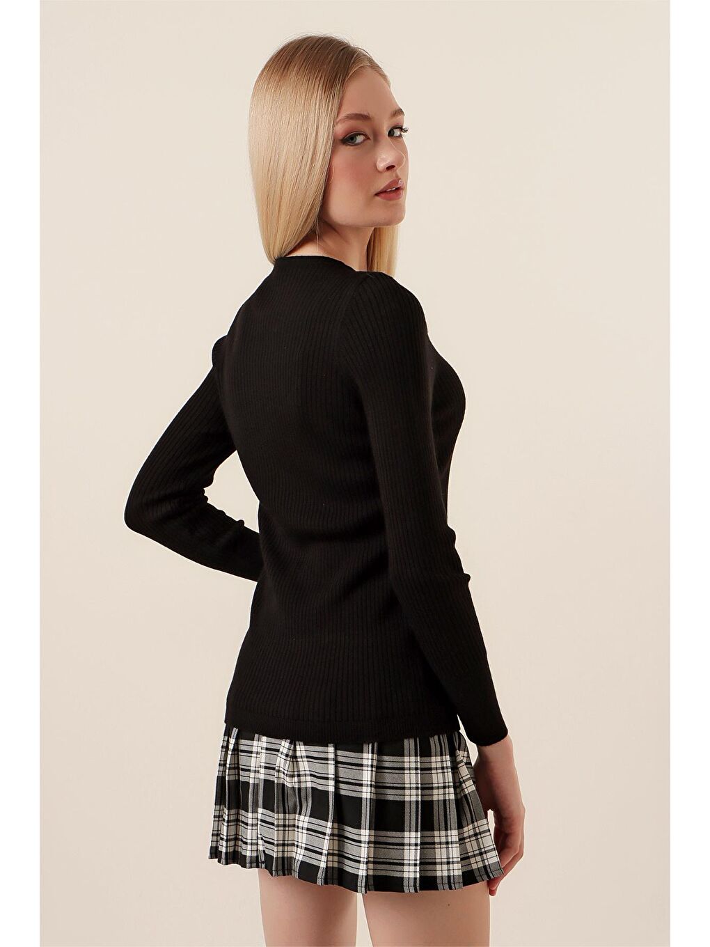 Kadın Siyah Sıfır Yaka Fitilli Basic Body Triko Kazak-4