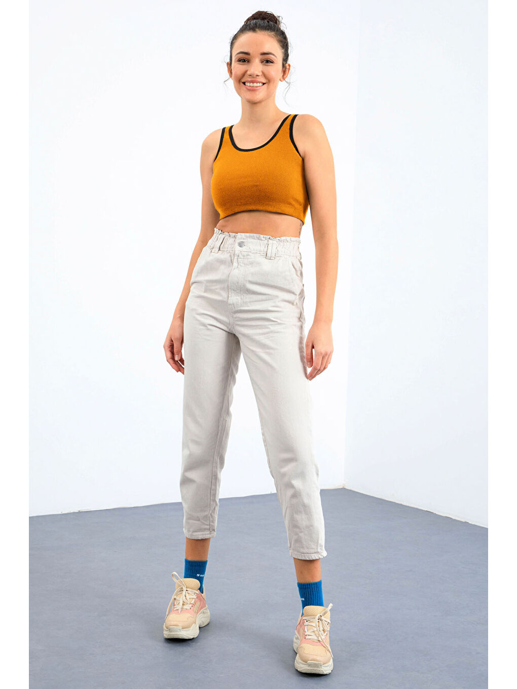 Sarı Hardal Basic Sıfır Kol Dar Kalıp U Yaka Kadın Crop Top Atlet - 97160-1