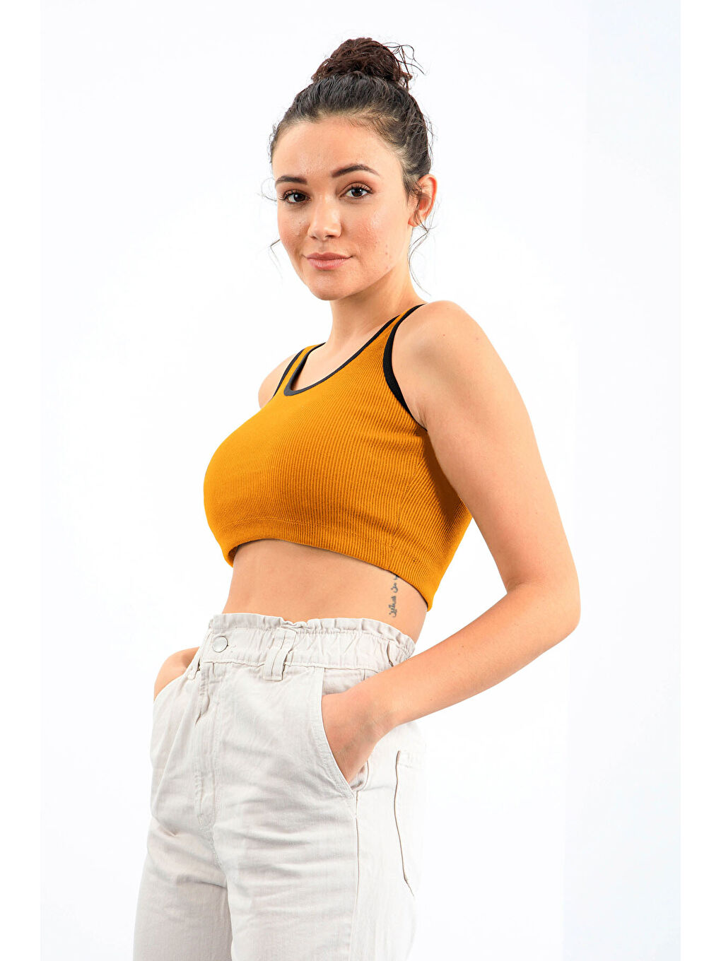 Sarı Hardal Basic Sıfır Kol Dar Kalıp U Yaka Kadın Crop Top Atlet - 97160-3