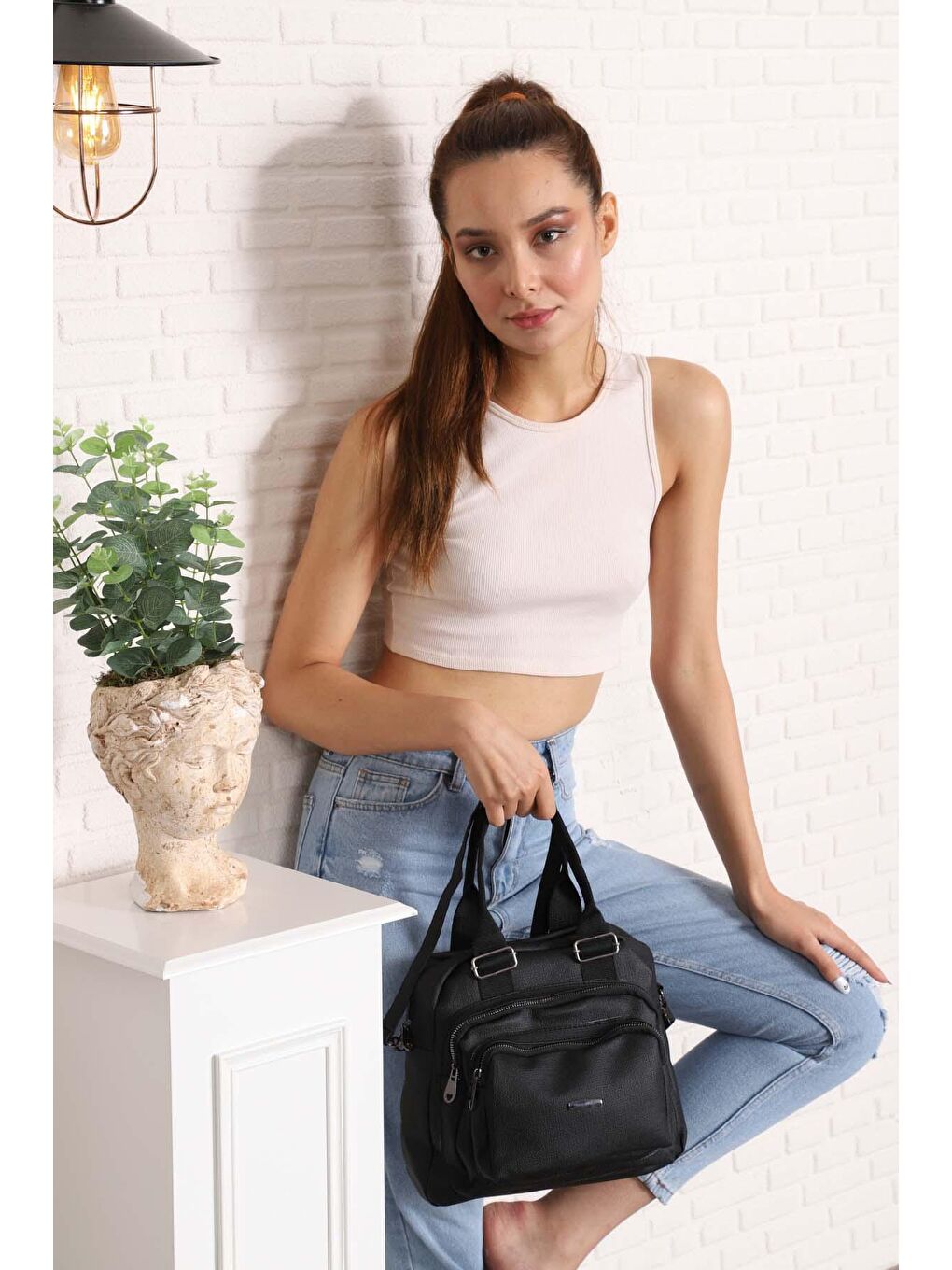 Siyah Çok Bölmeli Fermuarlı Kadın Omuz Çantası-1