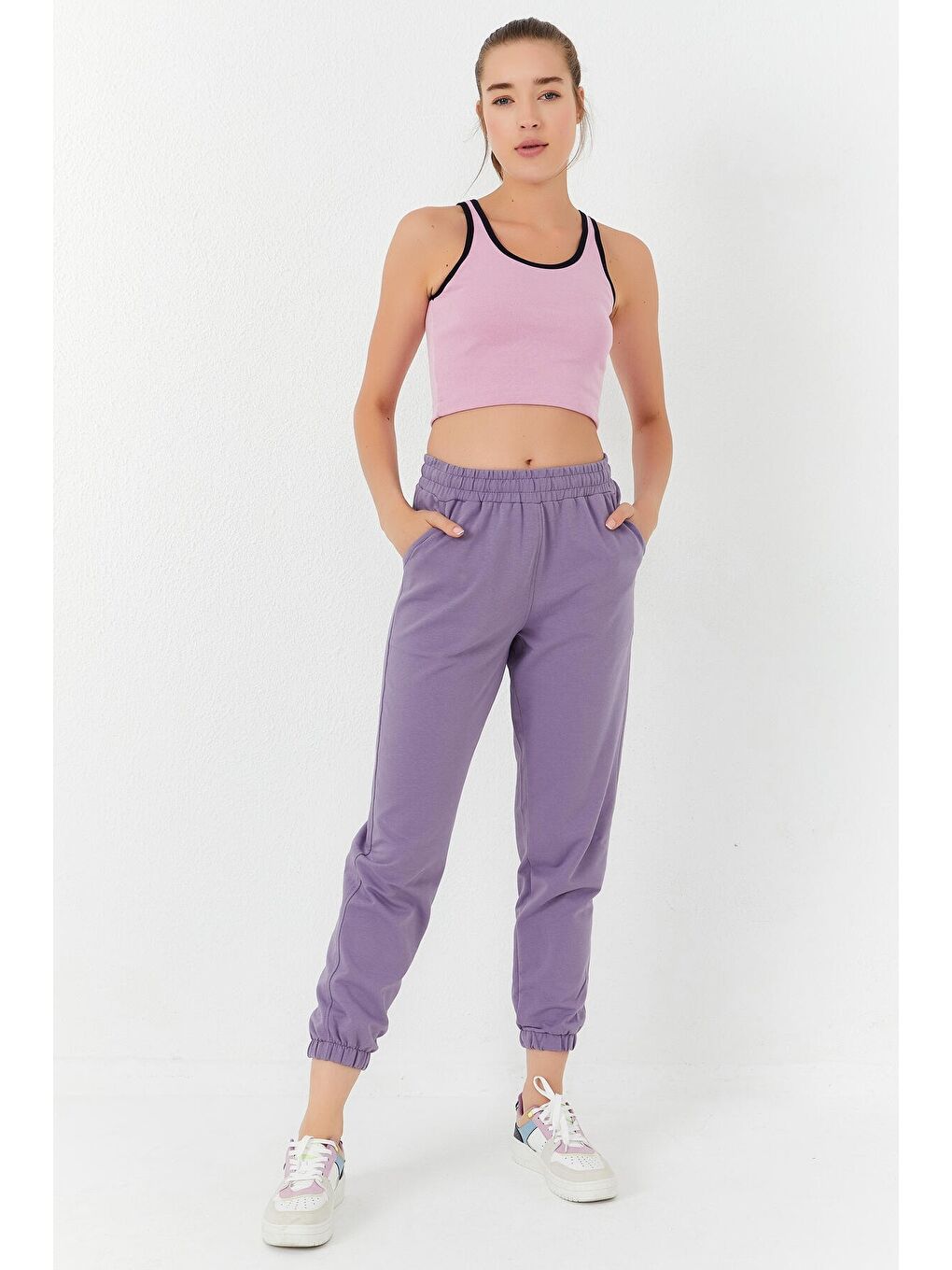 Pembe Basic Sıfır Kol Dar Kalıp U Yaka Kadın Crop Top Atlet - 97162-3