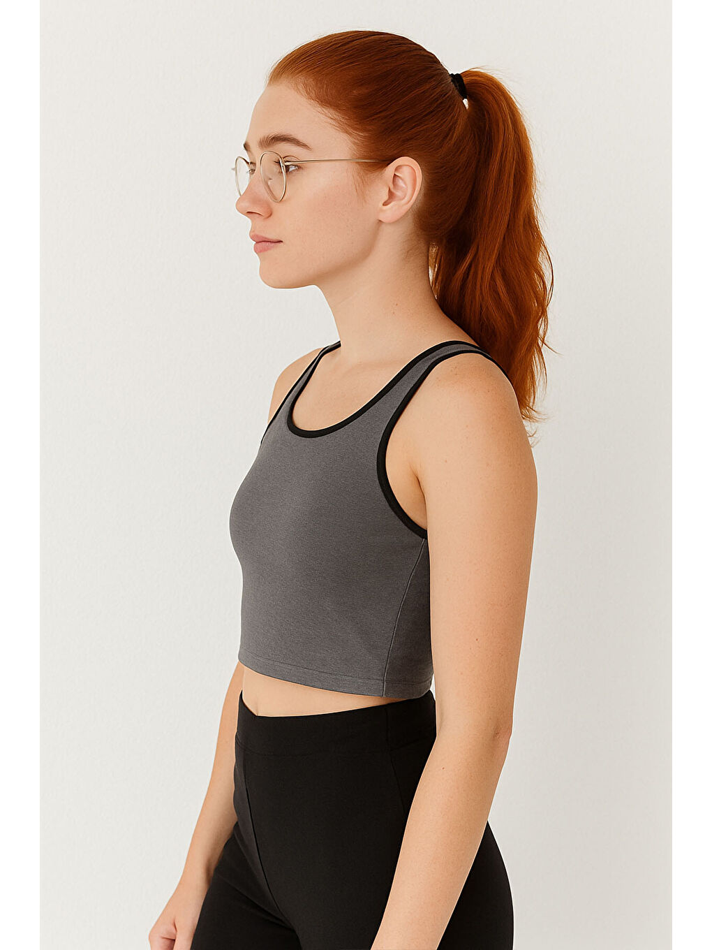 Antrasit Melanj Basic Sıfır Kol Dar Kalıp U Yaka Kadın Crop Top Atlet - 97162-2
