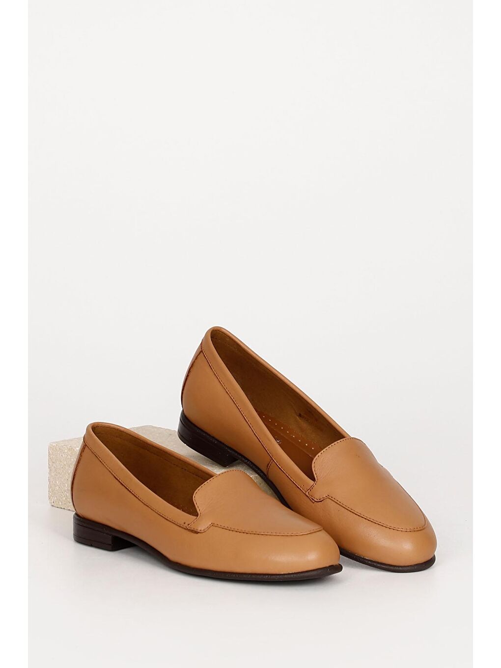 Kahverengi Hakiki Deri Yuvarlak Burun Düz Taban Kadın Babet 24158-1