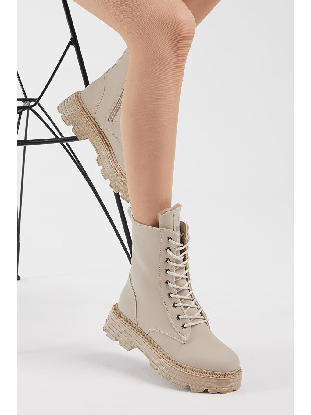 Ekru Kadın Krem Cilt Rahat Kalıp Kalın Taban Bağcıklı ve Fermuarlı Bot-3