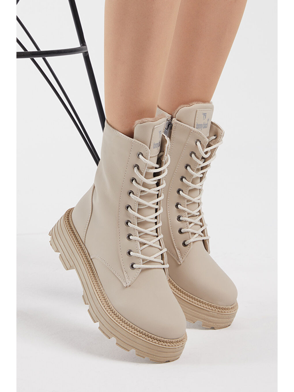 Ekru Kadın Krem Cilt Rahat Kalıp Kalın Taban Bağcıklı ve Fermuarlı Bot-4