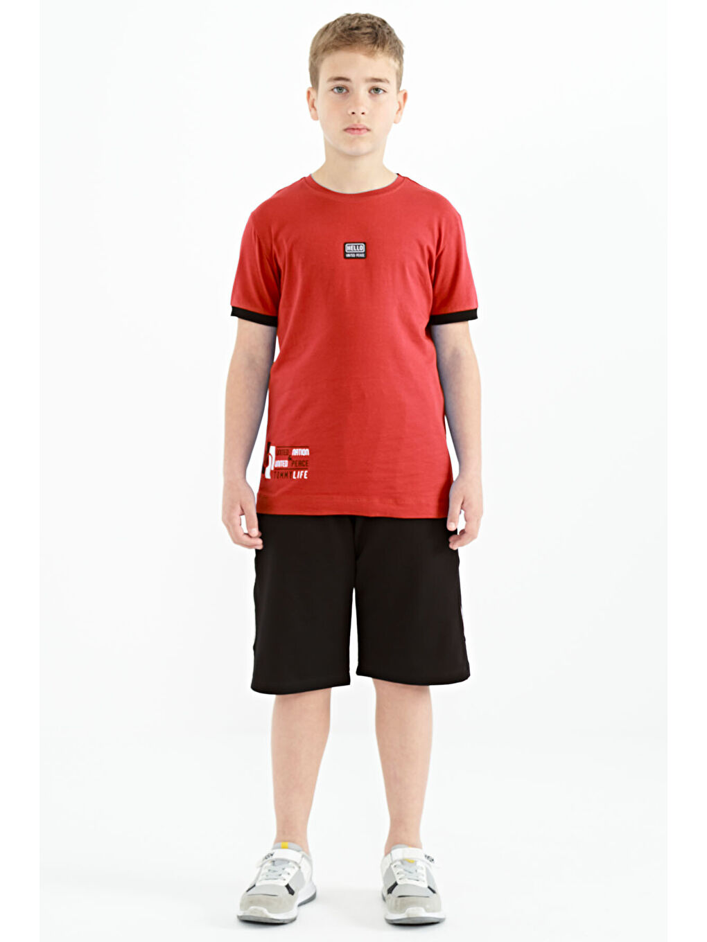 Kırmızı Fiesta Baskılı Standart Kalıp O Yaka Erkek Çocuk Tişört - 11097