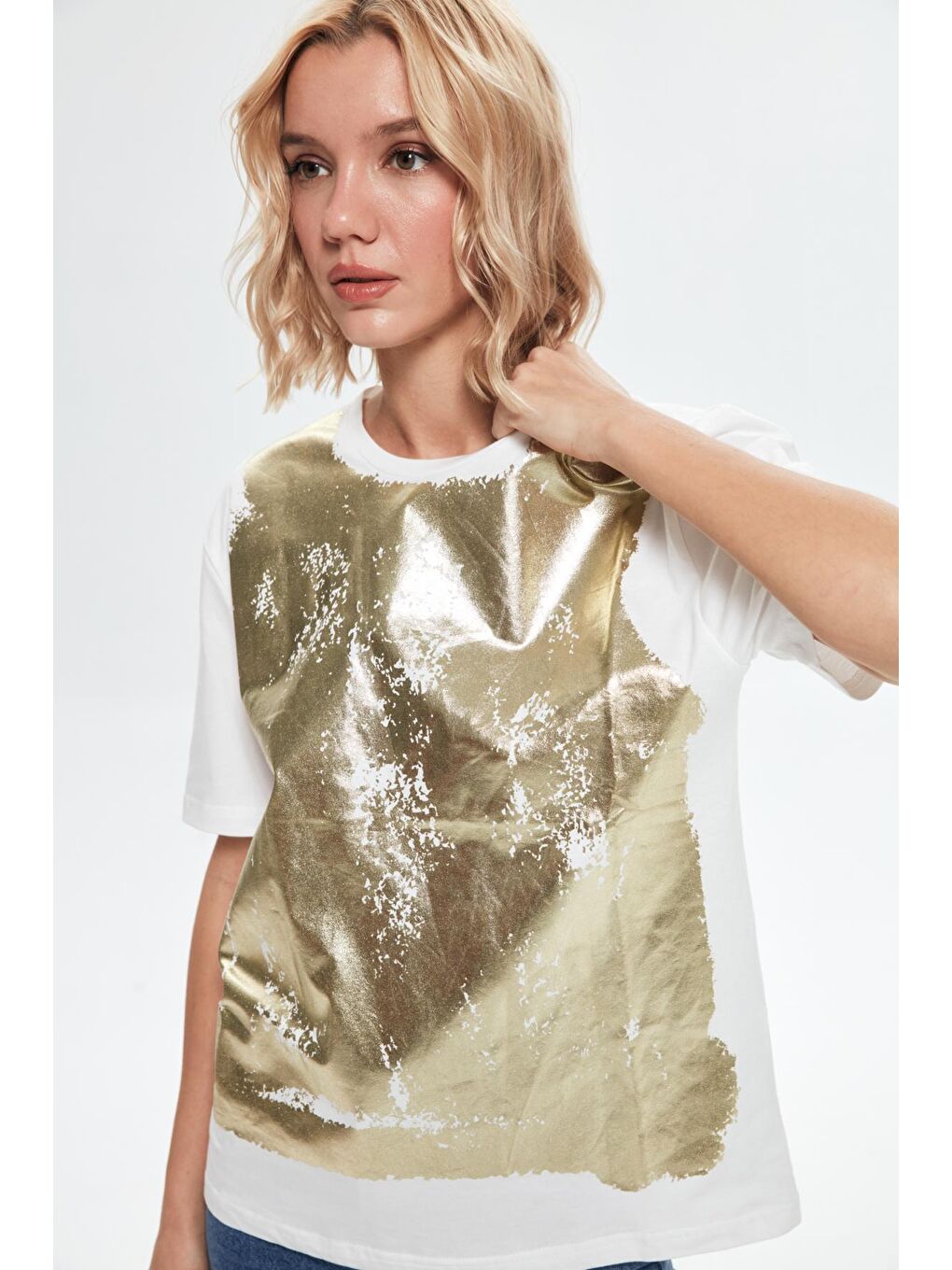 Sarı Folyo Baskılı Tişört Gold-1