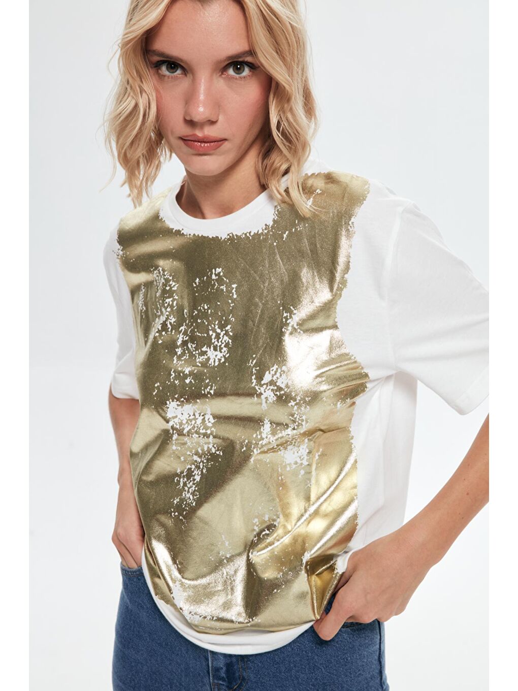 Sarı Folyo Baskılı Tişört Gold-3