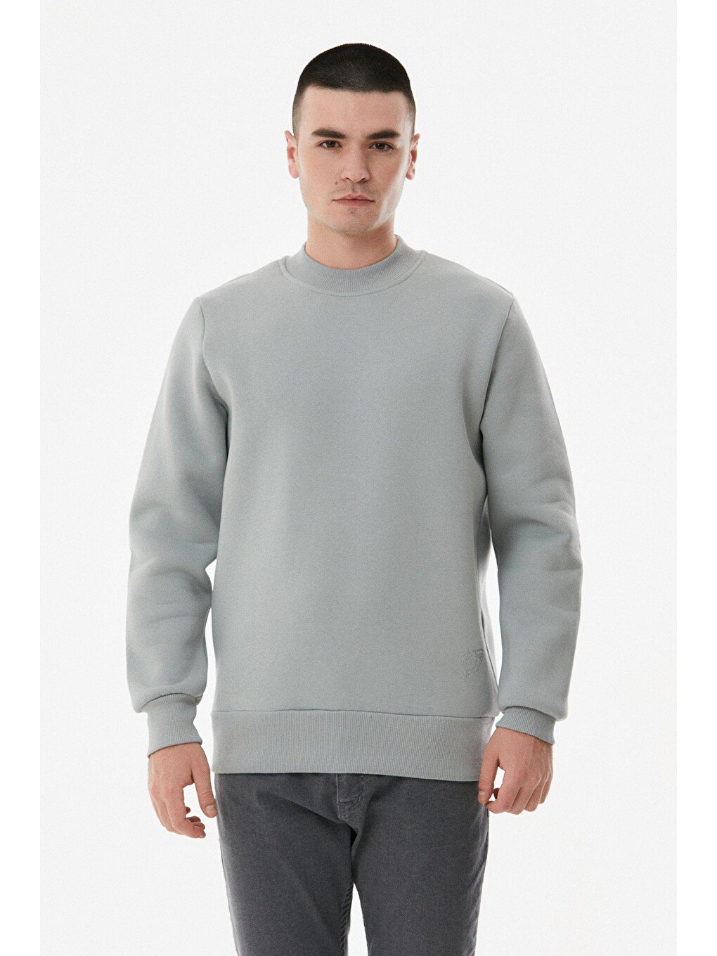 Gri Basic Bisiklet Yaka Sweatshirt