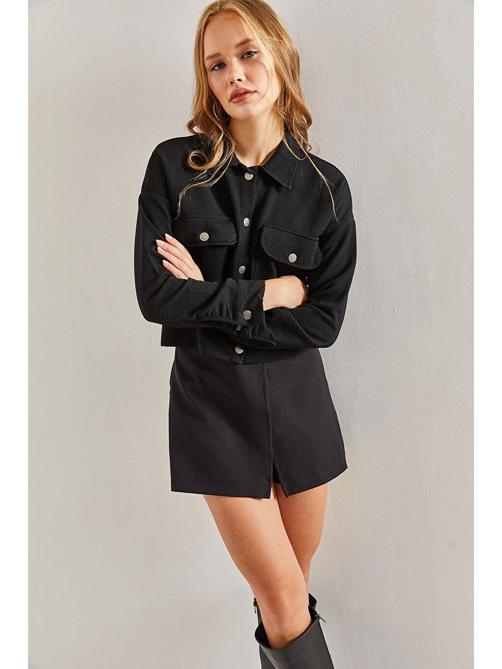 Siyah Kadın Çift Cepli Düğmeli Ceket-3