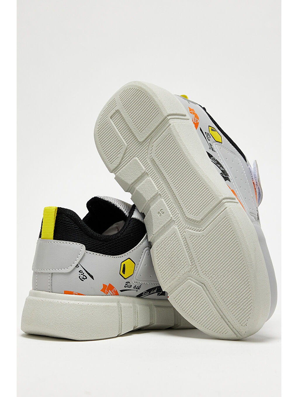 Gri Çocuk Unisex Buz Siyah Rahat Kalıp Cırtlı Ayakkabı-3