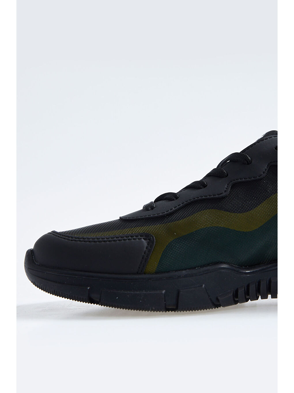 Siyah Bağcıklı Yüksek Taban Suni Deri Detaylı Erkek Spor Ayakkabı - 89117-2