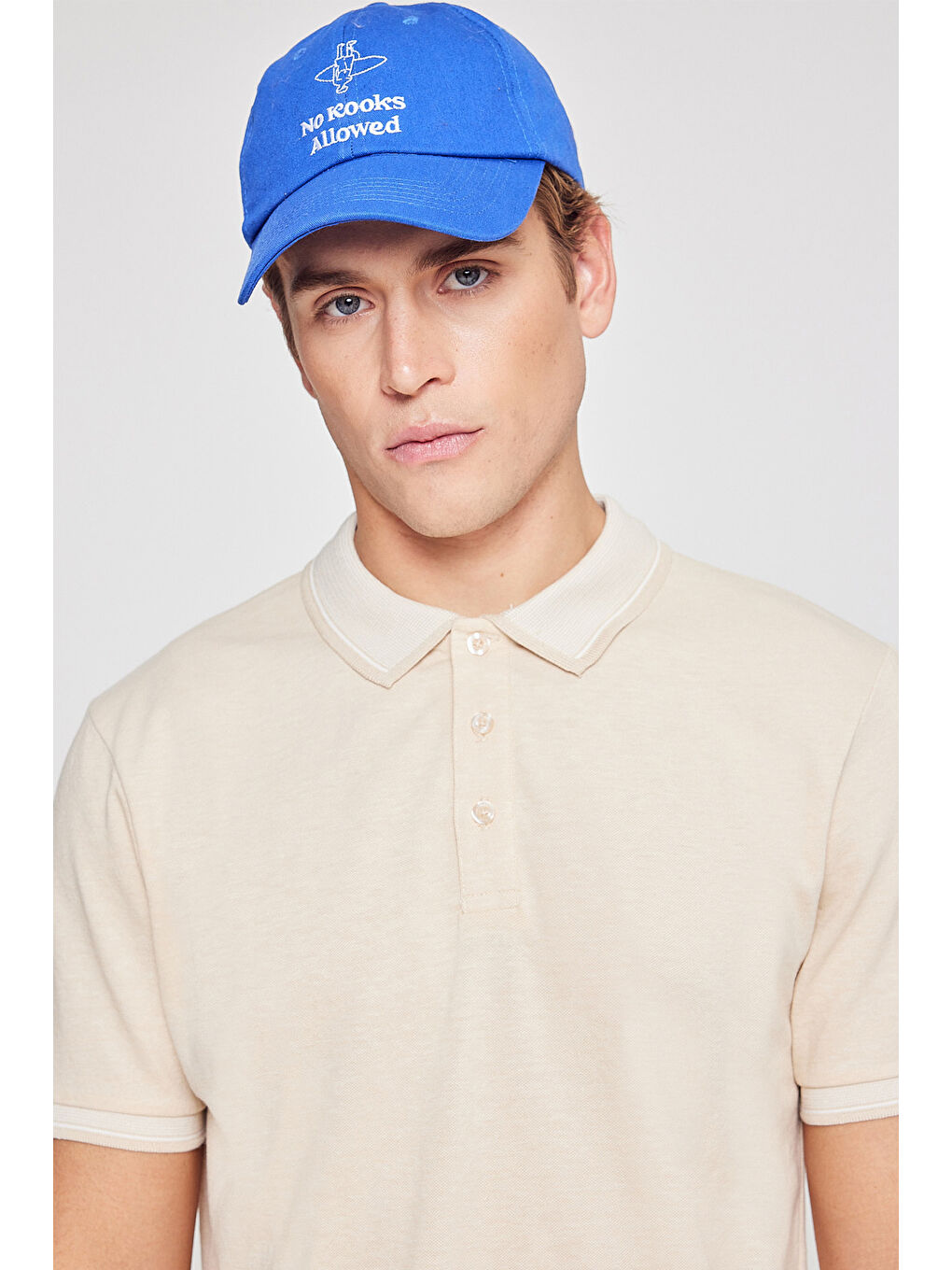 Erkek Açık Bej-Beyaz Slim Fit Dar Kesim Kıvrılmaz Polo Yaka Kısa Kollu Tişört-4